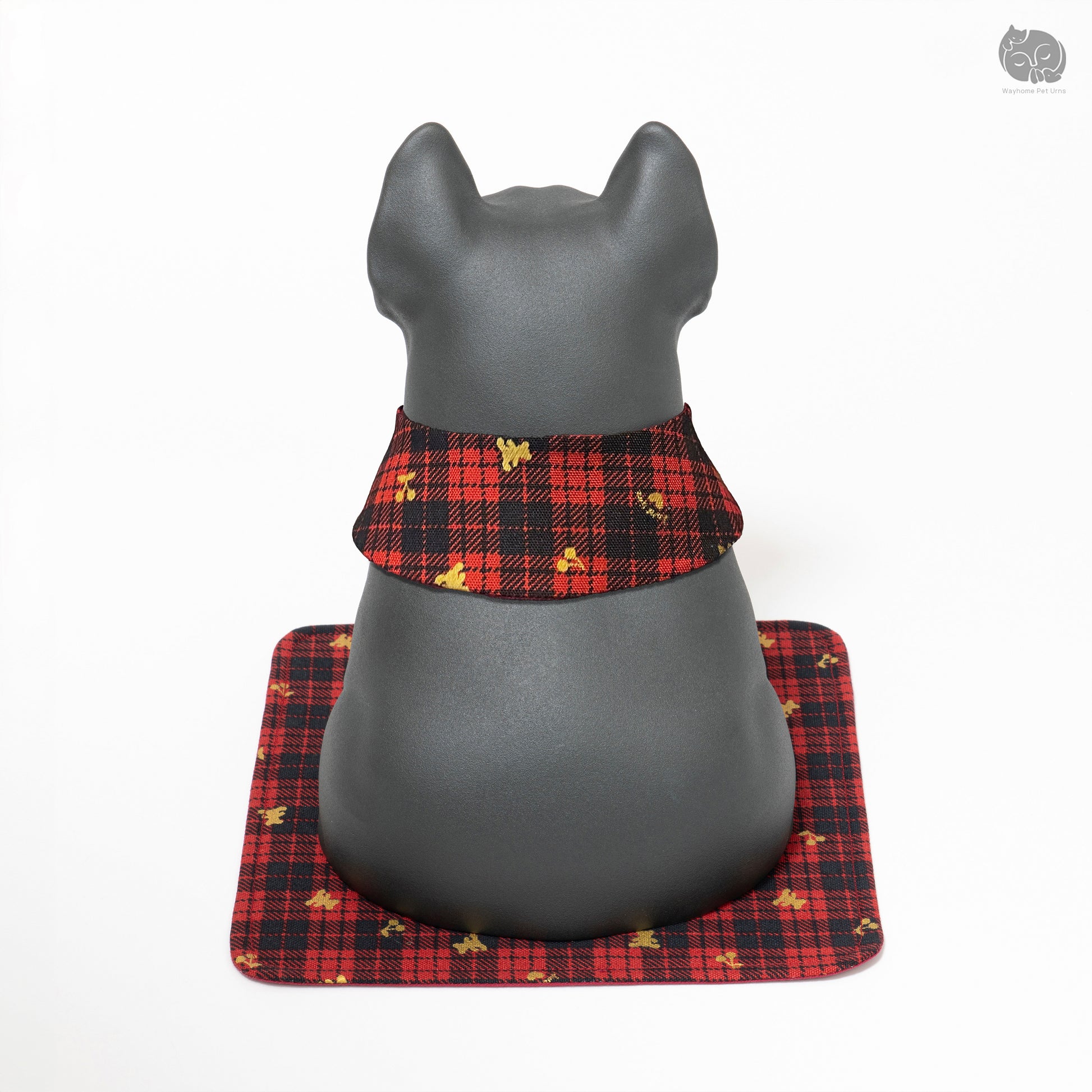 Back view of Wayhome dog memorial jar, showing the high-quality ceramic finish and red mat.